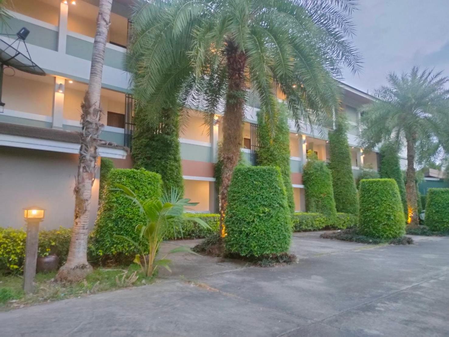 Evergreen Resort Chanthaburi Ban Salaeng Exterior photo